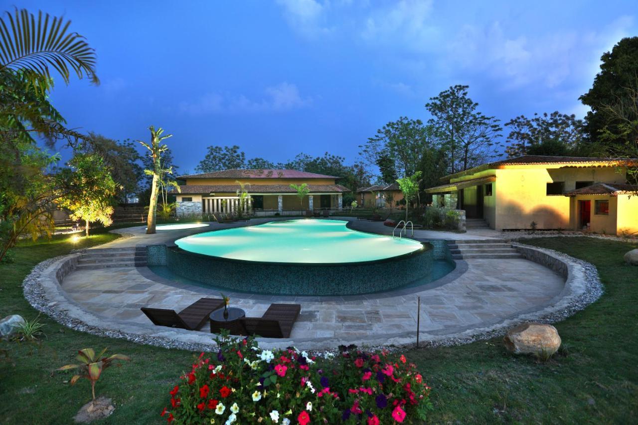 Jungle Villa Resort - Near Chitwan National Park Exterior foto