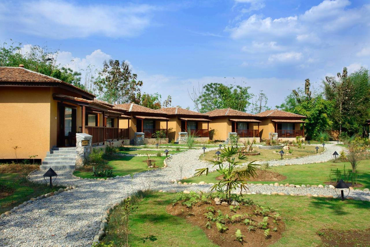 Jungle Villa Resort - Near Chitwan National Park Exterior foto