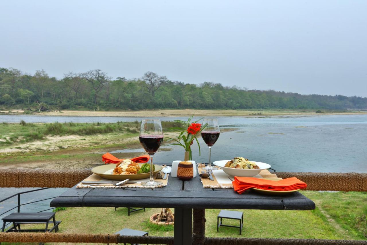 Jungle Villa Resort - Near Chitwan National Park Exterior foto